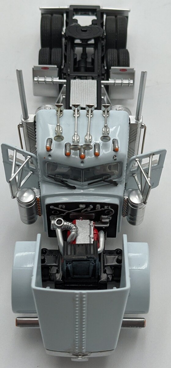 Tonkin 1:53 Peterbilt 379 White Day Cab VG/Box