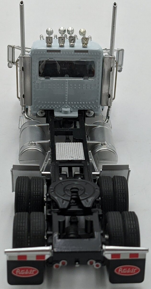 Tonkin 1:53 Peterbilt 379 White Day Cab VG/Box