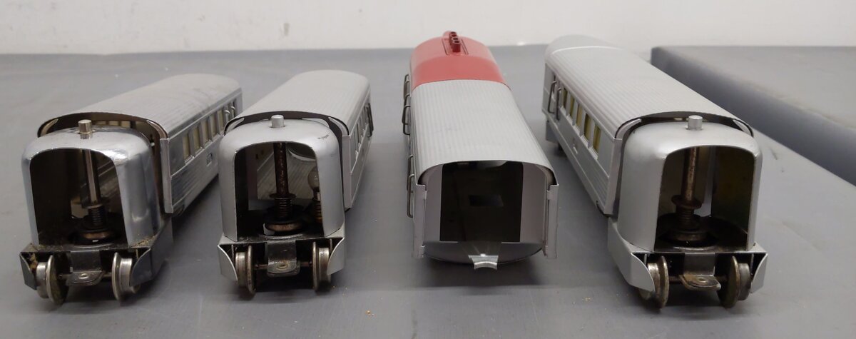 Lionel  Vintage O Prewar Articulated Passenger Cars #618 #617 #617 #616 [4] EX