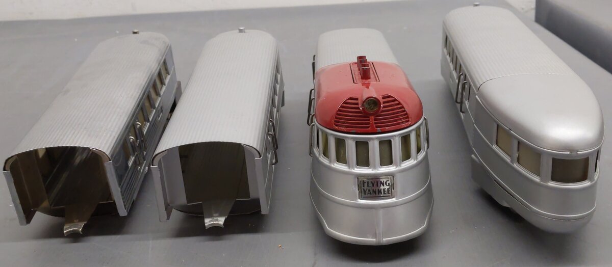 Lionel  Vintage O Prewar Articulated Passenger Cars #618 #617 #617 #616 [4] EX