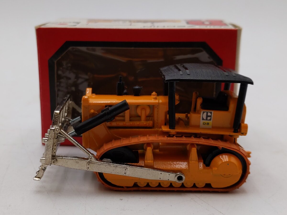 Grip Zechin 8 1:220 Scale Caterpillar D5 Bulldozer w/Rake Blade NIB