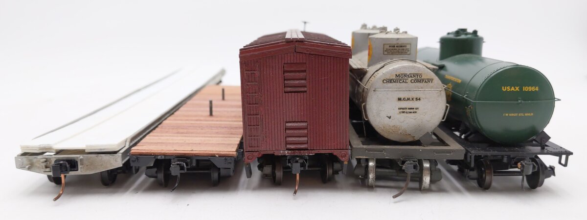 Des Plaines Hobbies & Others Assorted S Scale Freight Cars [5] EX