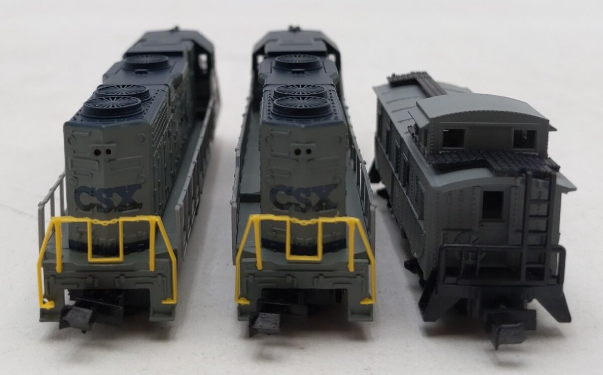 Life Like 7628 39162 N Scale CSX GP38 Locomotive, Dummy Unit & Caboose LN/Box