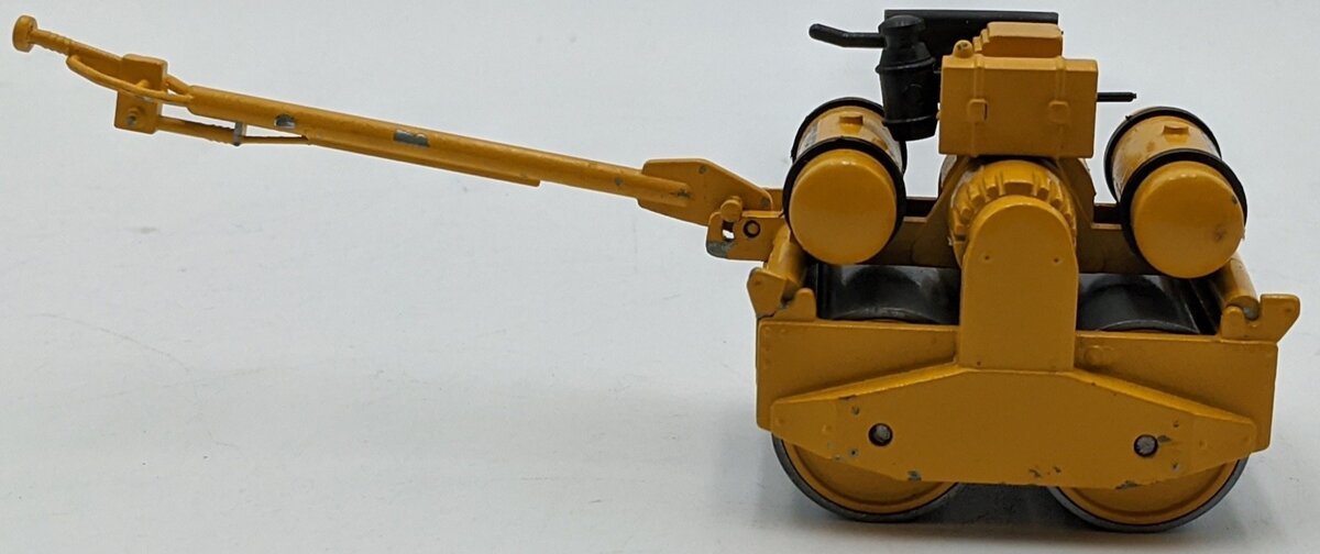 NZG 248 1:20 Bomag BW 90S Road Roller EX/Box