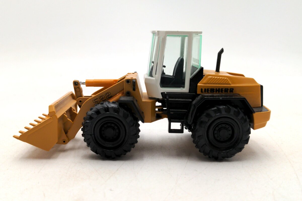 Conrad 2882 1:50 Scale Liebherr 522 Wheel Loader LN