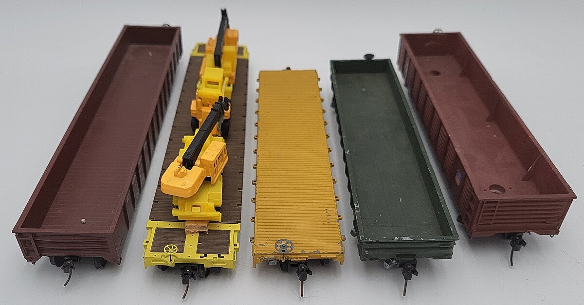 American Models & Other S Scale Assorted Freight Cars [5] EX
