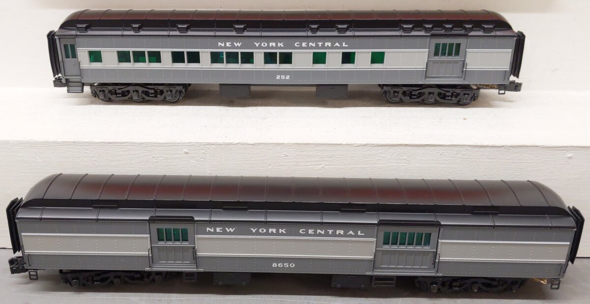 Lionel 6-85333 O New York Central 18'' Heavyweight Baggage/Combine Car EX/Box