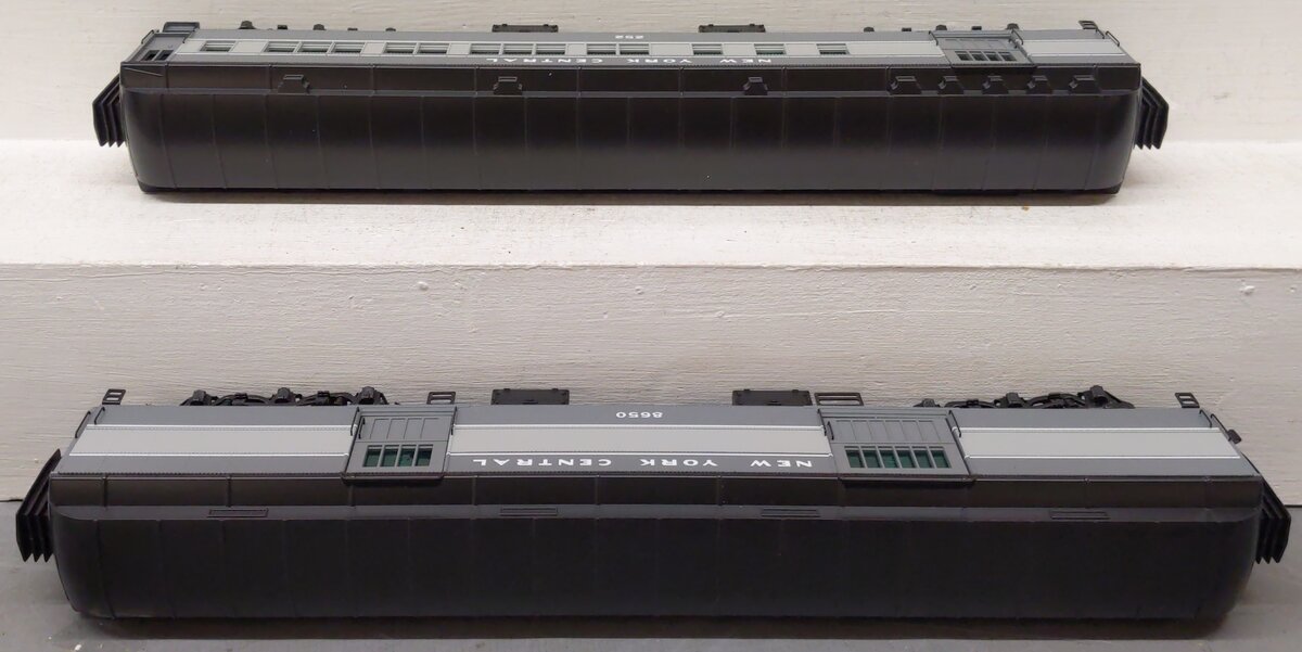 Lionel 6-85333 O New York Central 18'' Heavyweight Baggage/Combine Car EX/Box