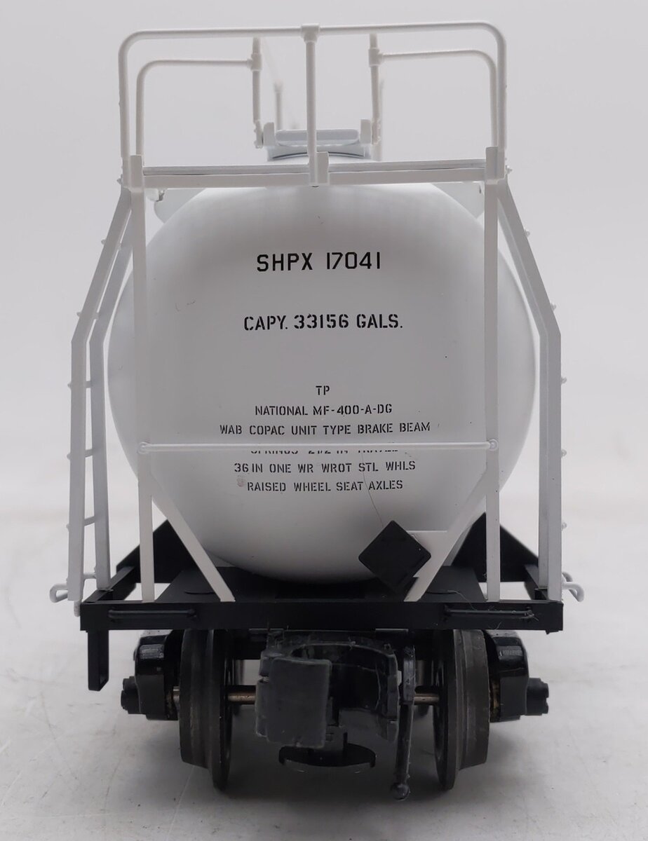 Atlas 6413-2 O Gauge Delta Gas 33,000 Gallon Tank Car #17041 (3-Rail) EX/Box