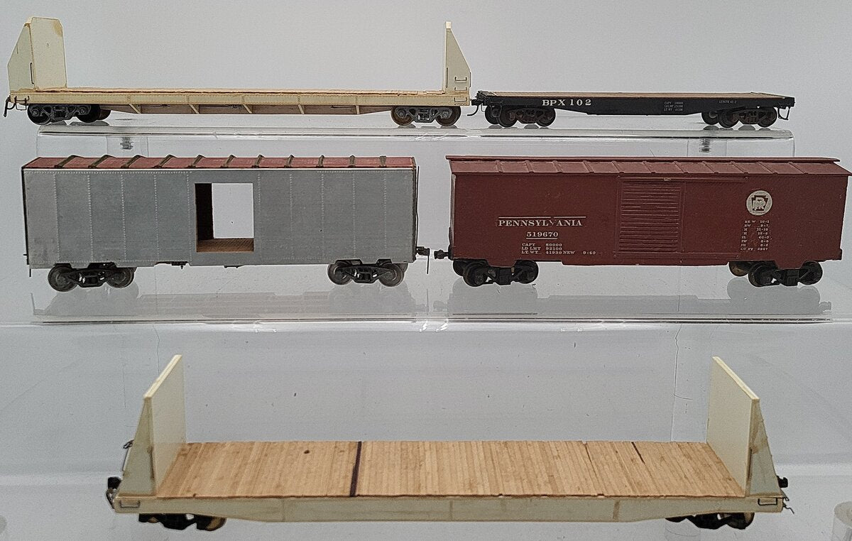 S Scale Assorted Freight Cars: 519670, 102 [5] EX