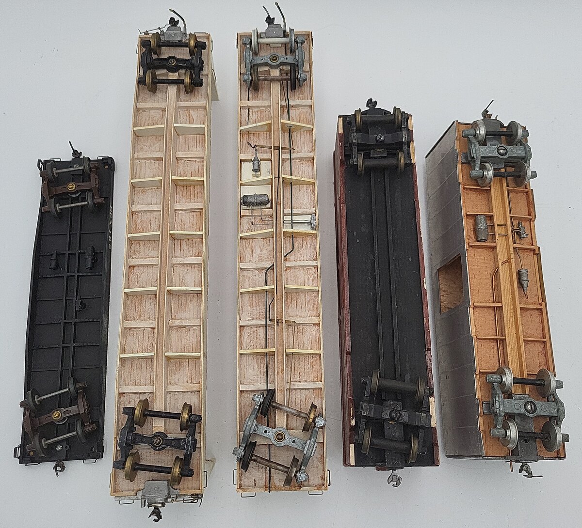 S Scale Assorted Freight Cars: 519670, 102 [5] EX