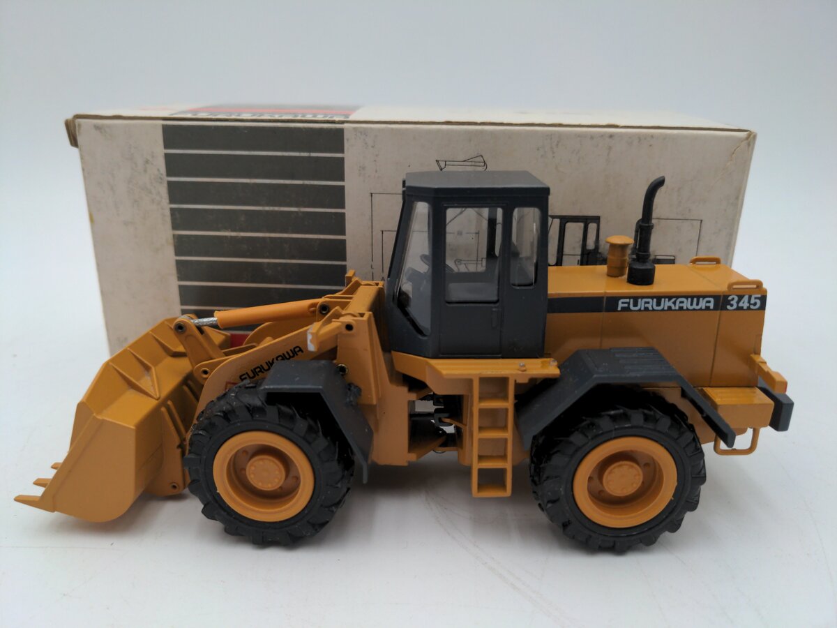 Conrad 2421 1:50 Furukawa 345 Wheel Loader VG/Box