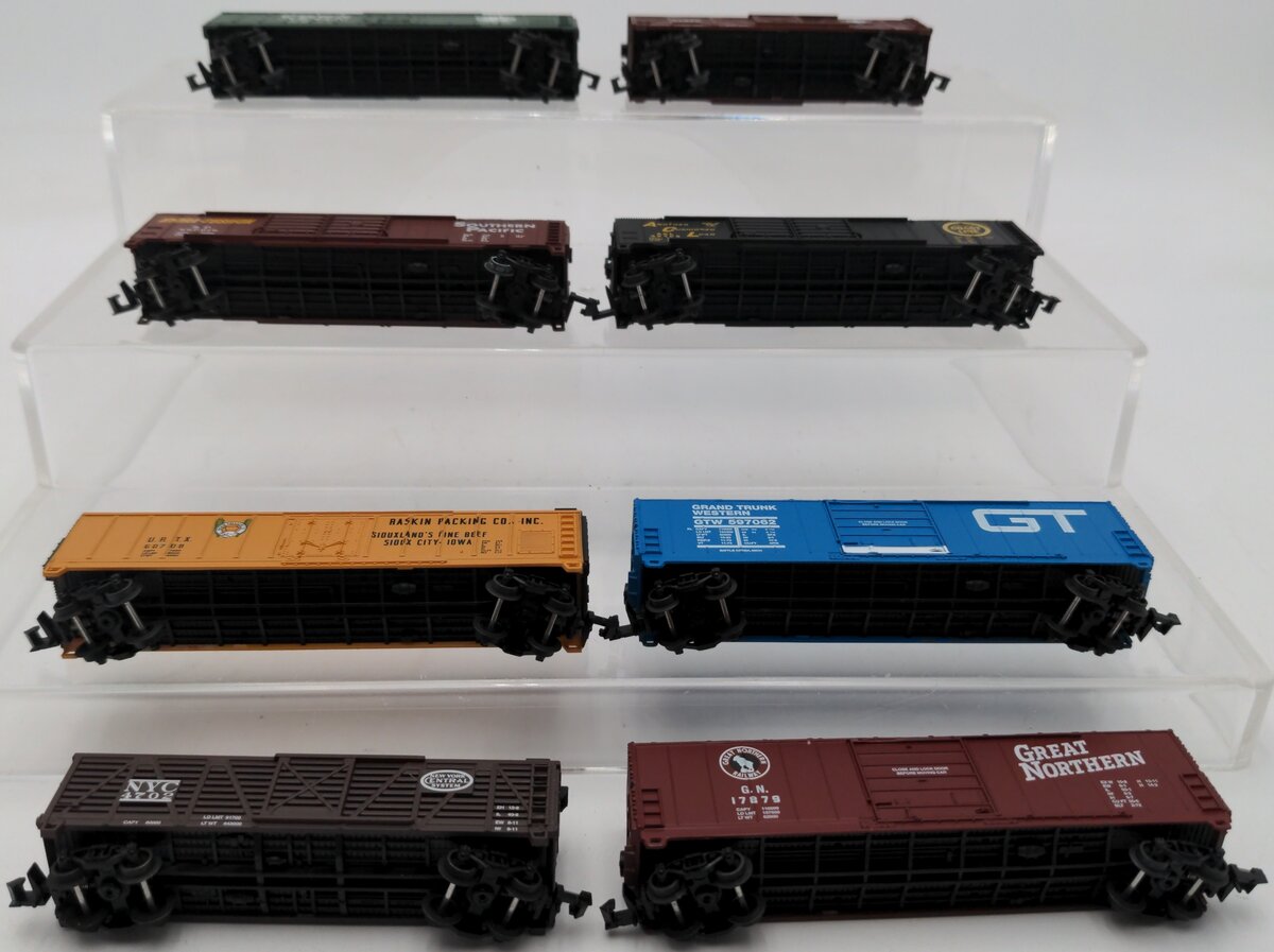 Life-Like N Scale Assorted Boxcars [8] EX/Box
