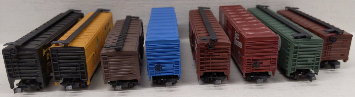 Life-Like N Scale Assorted Boxcars [8] EX/Box
