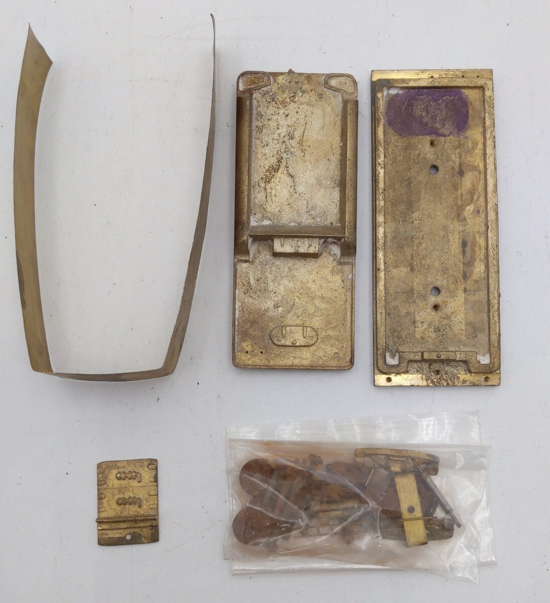 Generic Brass S Scale Coal Tender Kit VG