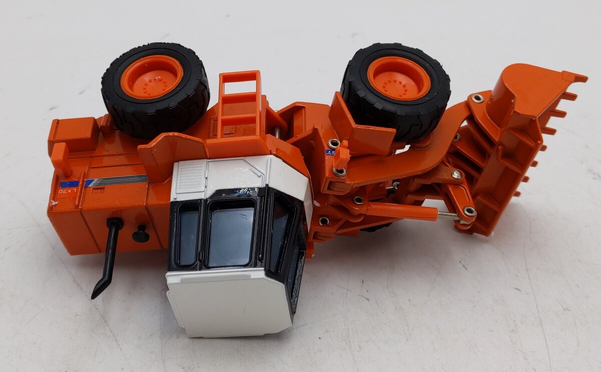 Hitachi 1:40 Scale LX70 Wheel Loader LN/Box