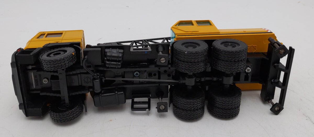 Conrad 1:50 Lattice Crane Truck LN/Box