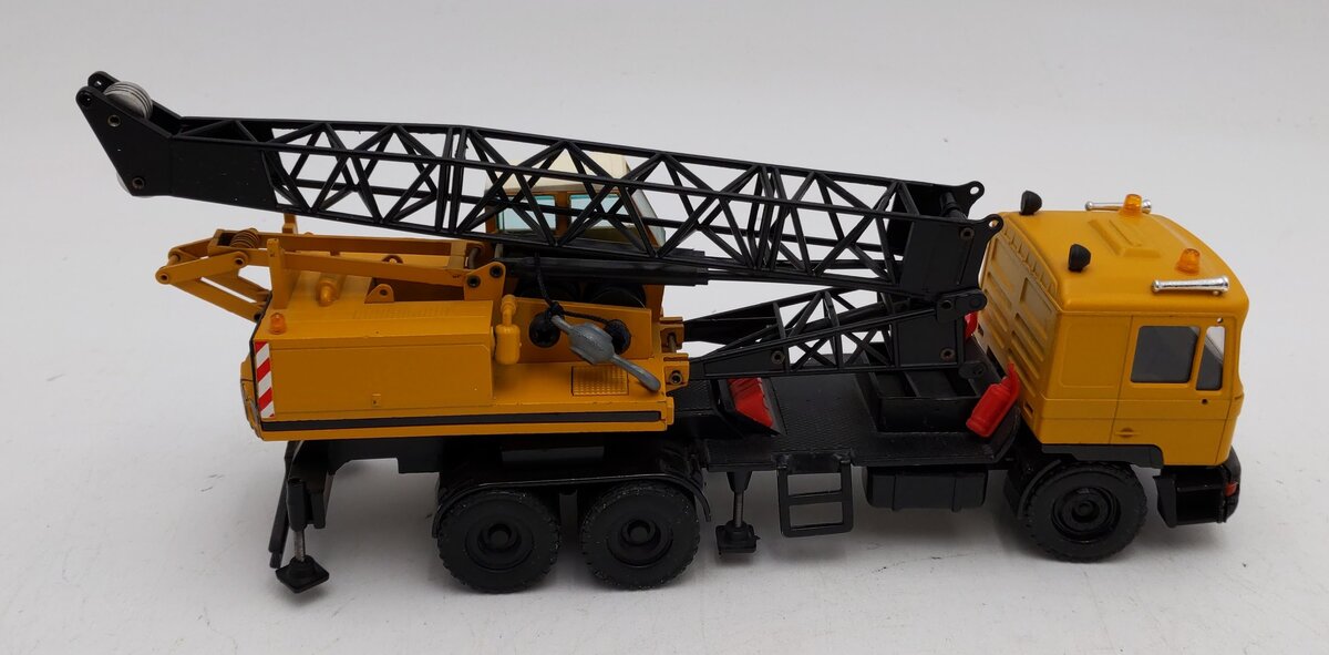 Conrad 1:50 Lattice Crane Truck LN/Box