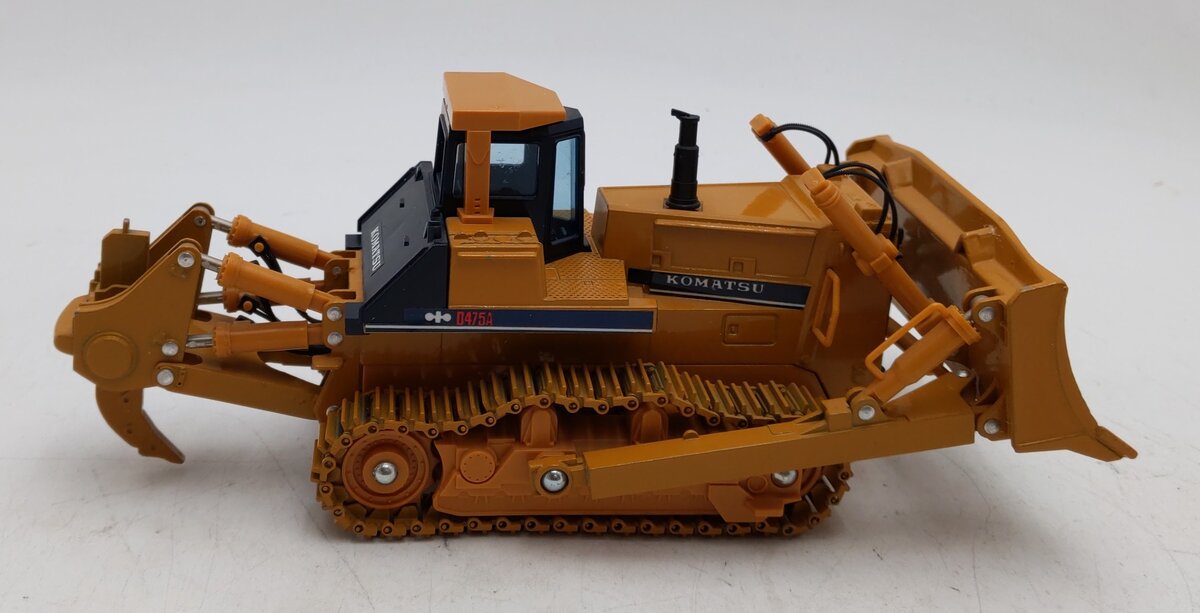 Shinsei D475A 1:50 Komatsu Bulldozer LN/Box