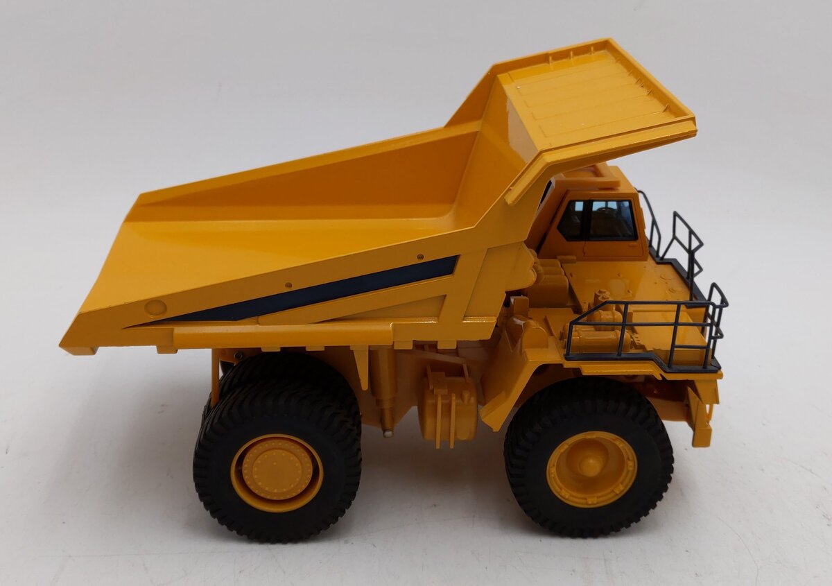 Shinsei HD785 1:50 Komatsu Dump Truck LN/Box