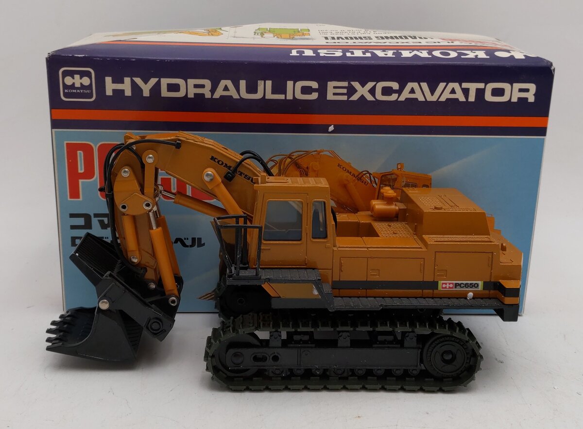 Shinsei 614 1:50 Scale Komatsu PC650 Loading Shovel LN/Box