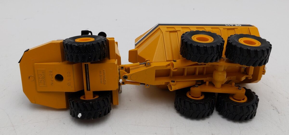 NZG 406 1:50 Komatsu Moxy MT-30 Articulated Dumptruck LN/Box