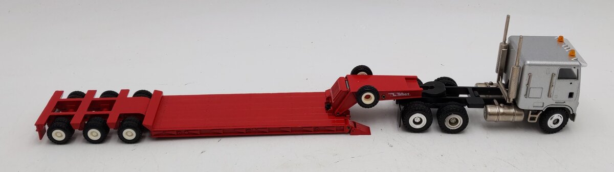 Conrad 3512 1:50 Scale Freigthliner Truck with Talbert Low Loader EX/Box