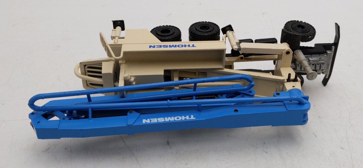 Conrad 3634 1:50 Concrete Pump Truck EX/Box