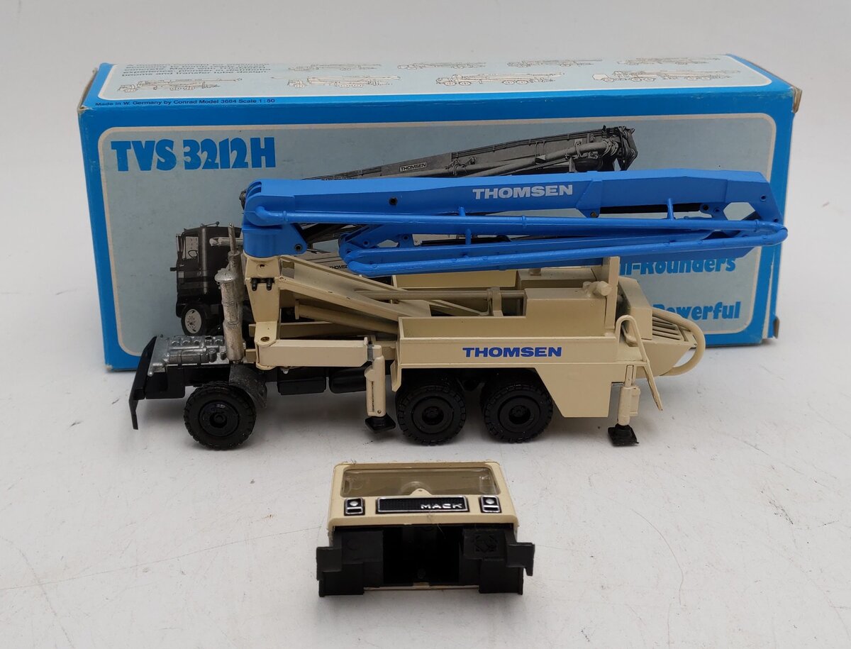 Conrad 3634 1:50 Concrete Pump Truck EX/Box