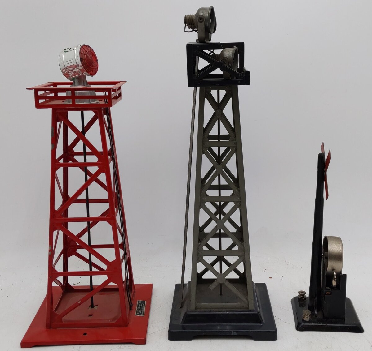 Lionel/Marx Vintage O Gauge Accessories #394,418 [3] VG