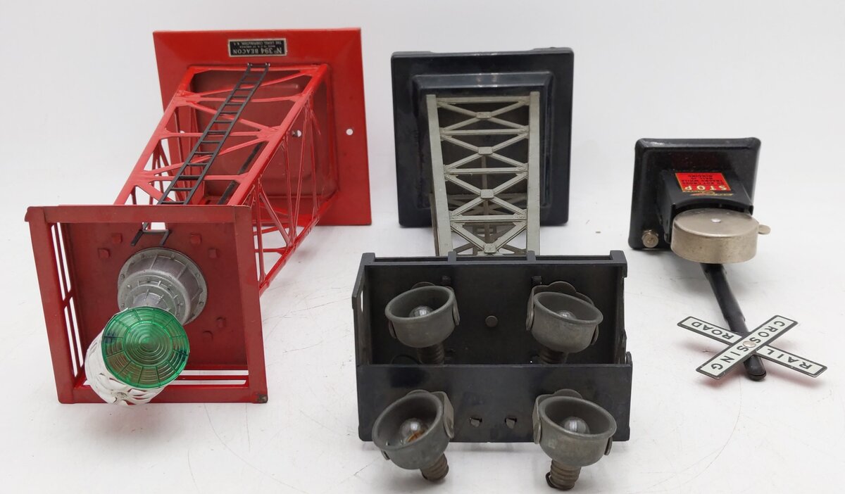 Lionel/Marx Vintage O Gauge Accessories #394,418 [3] VG