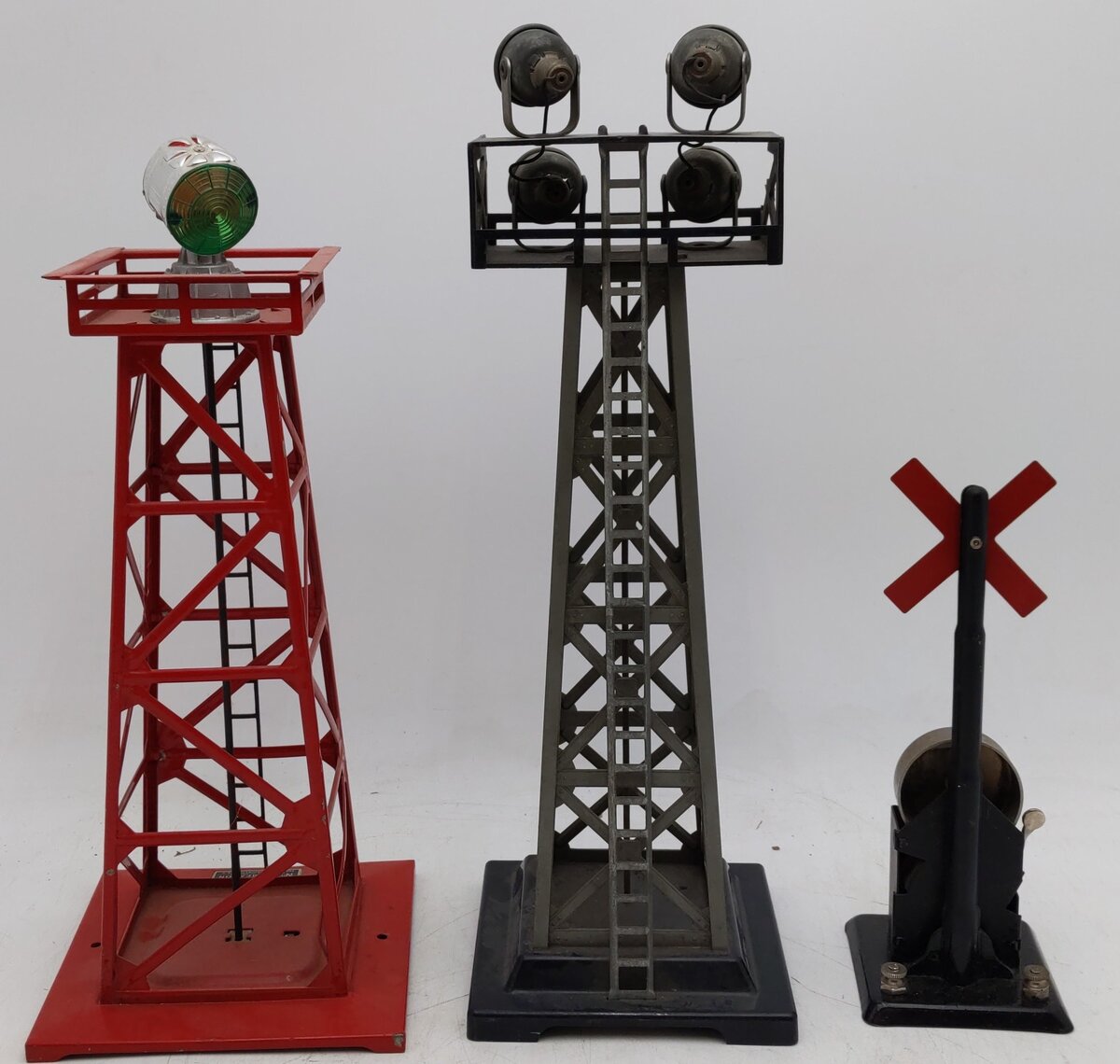Lionel/Marx Vintage O Gauge Accessories #394,418 [3] VG