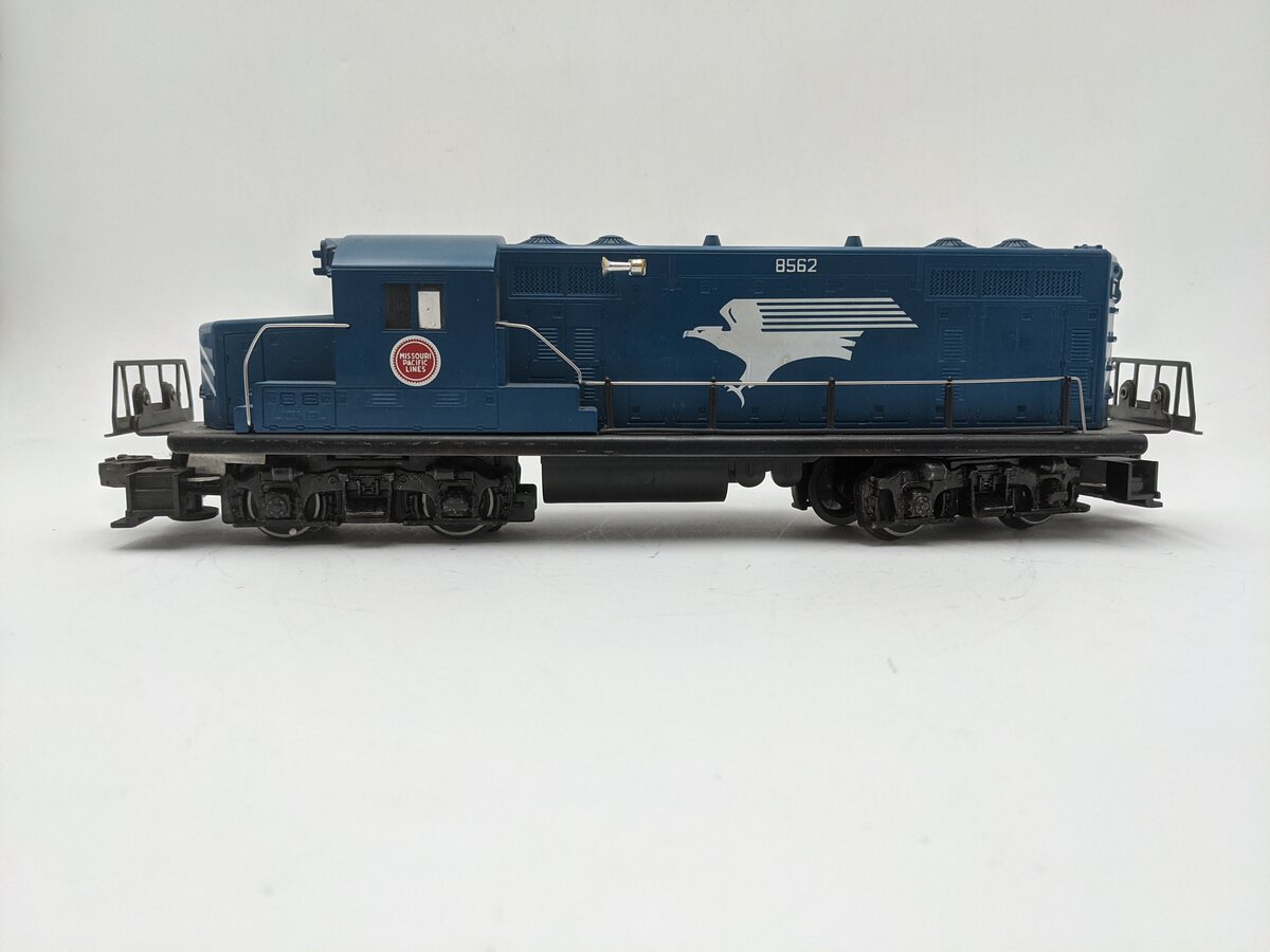 Lionel 6-8562 O Gauge Missouri Pacific GP-20 Diesel Locomotive #8562 VG