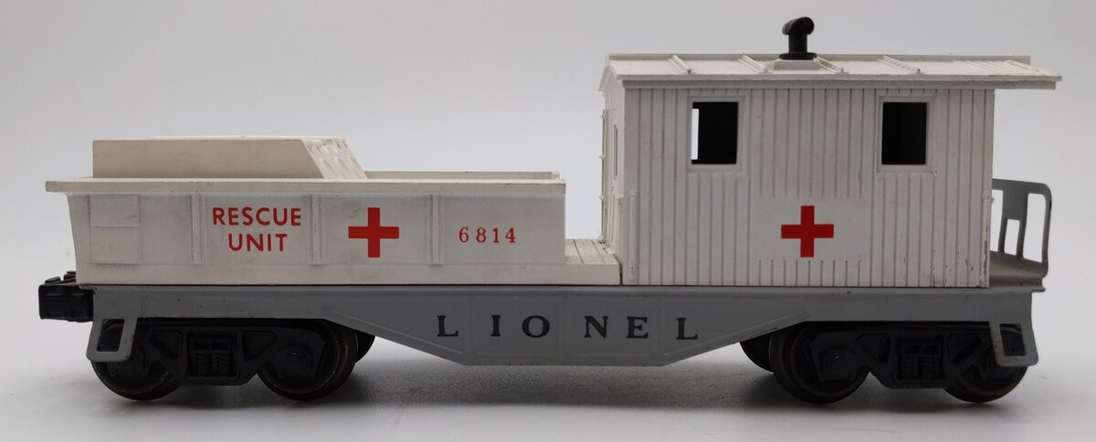 Lionel 6814 Vintage O Gauge Postwar First Aid Medical Caboose with Accessories VG