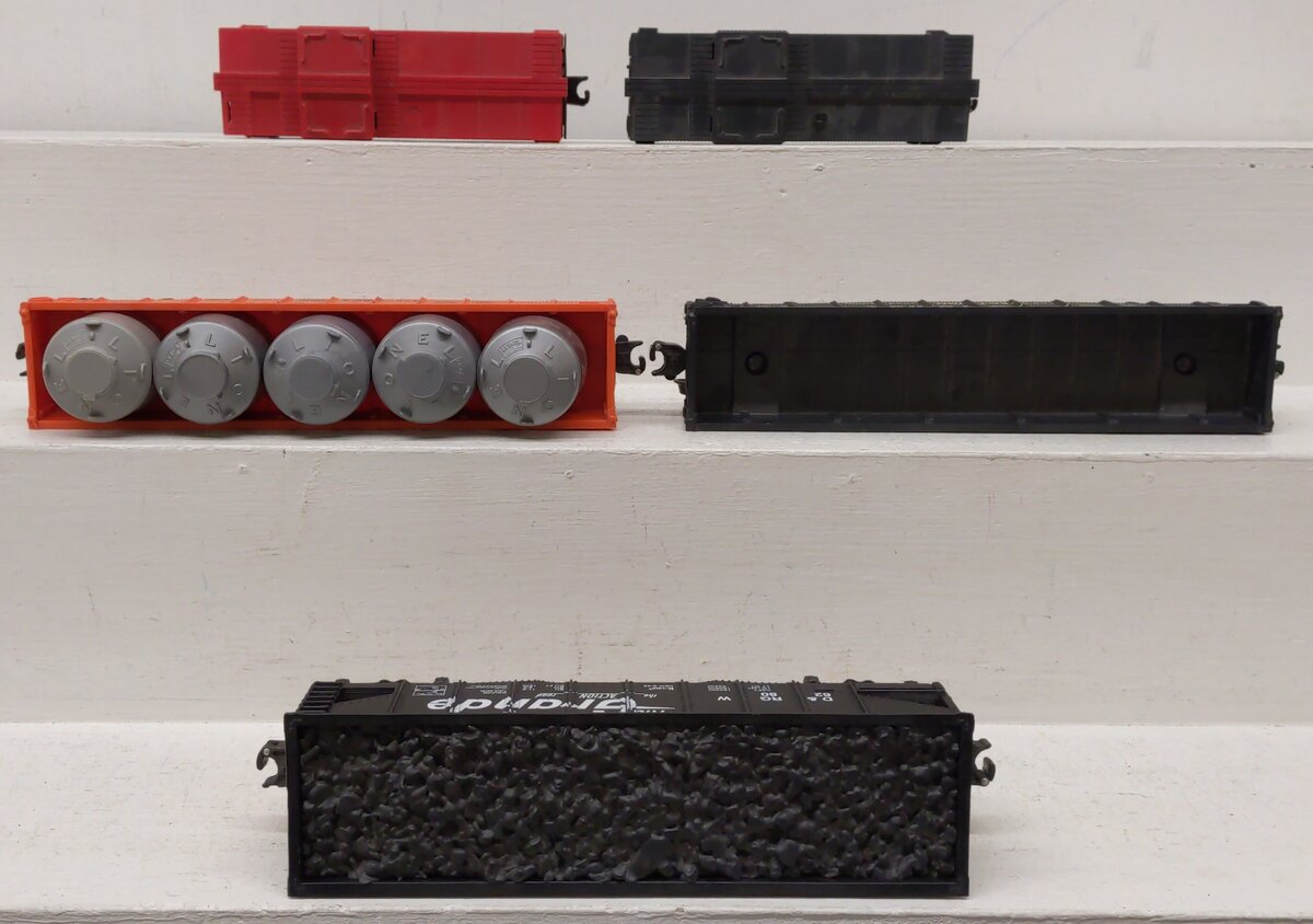 Lionel & K Line O Gauge Assorted Freight Cars [5] EX