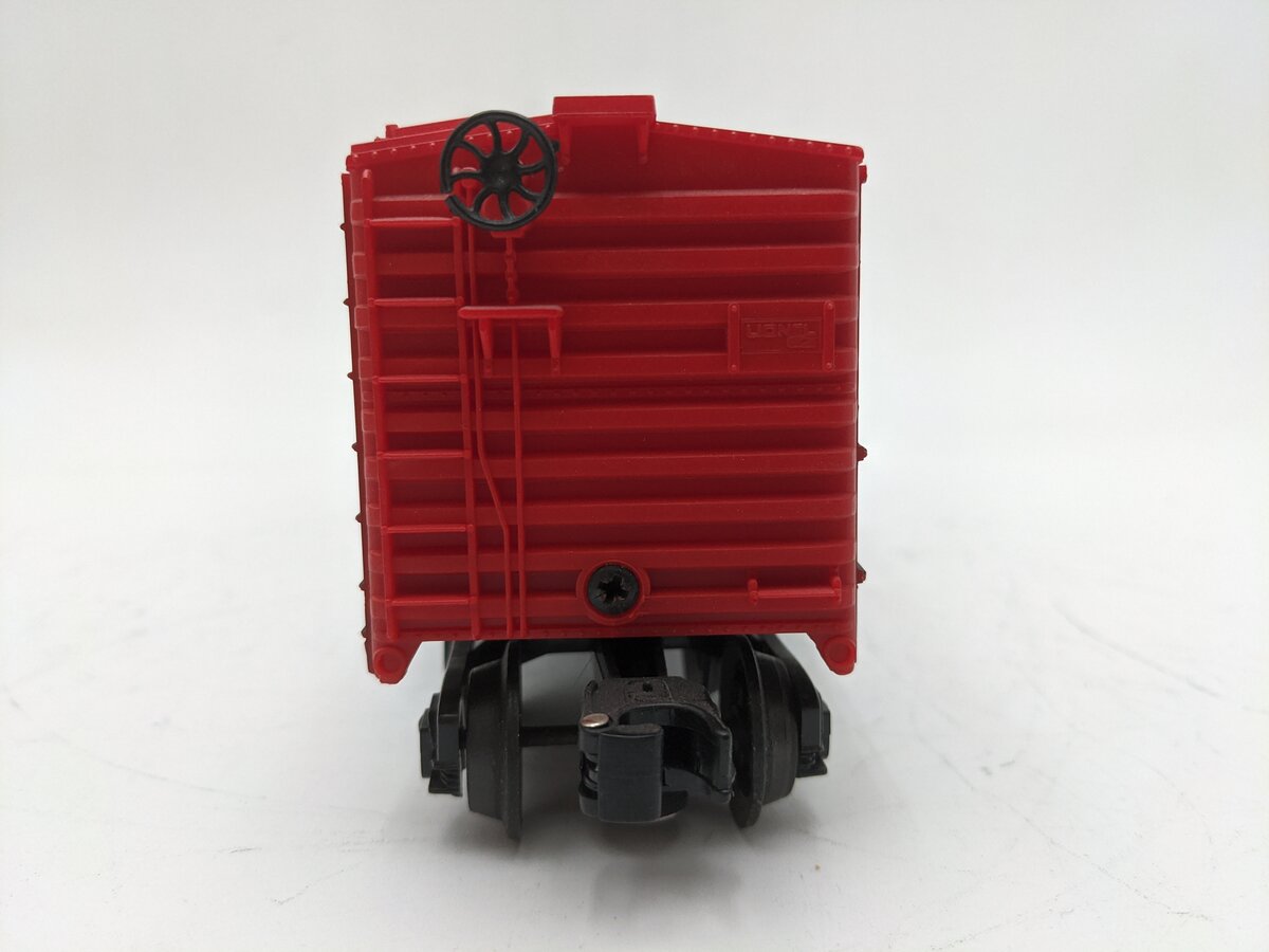 Lionel 6-9703 O Gauge CP Rail Red Box Car EX/Box