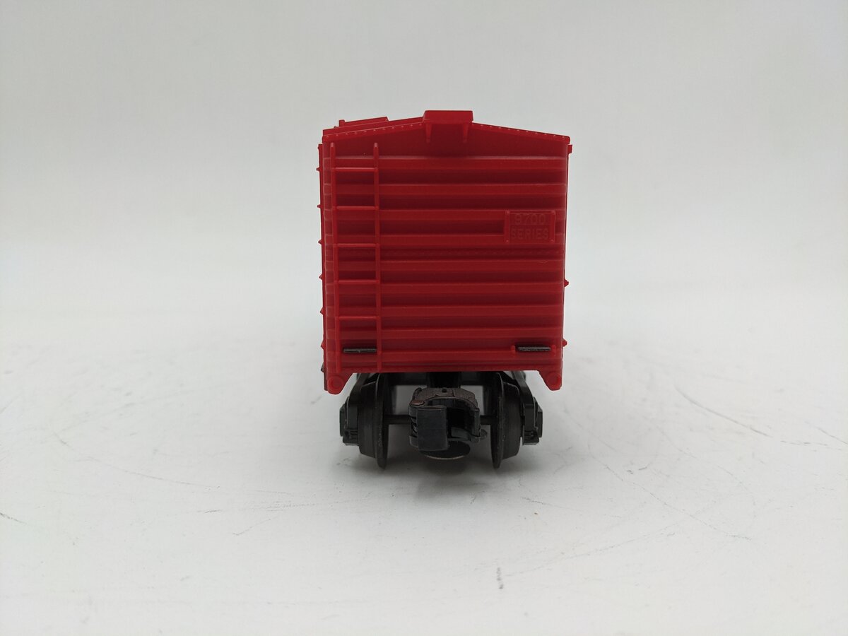 Lionel 6-9703 O Gauge CP Rail Red Box Car EX/Box