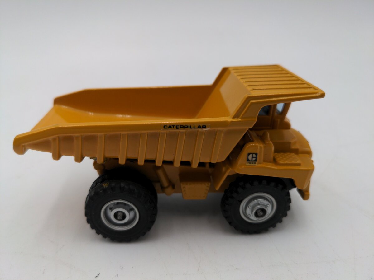Shinsei 769B 1/82 Mini Power Caterpillar Truck LN