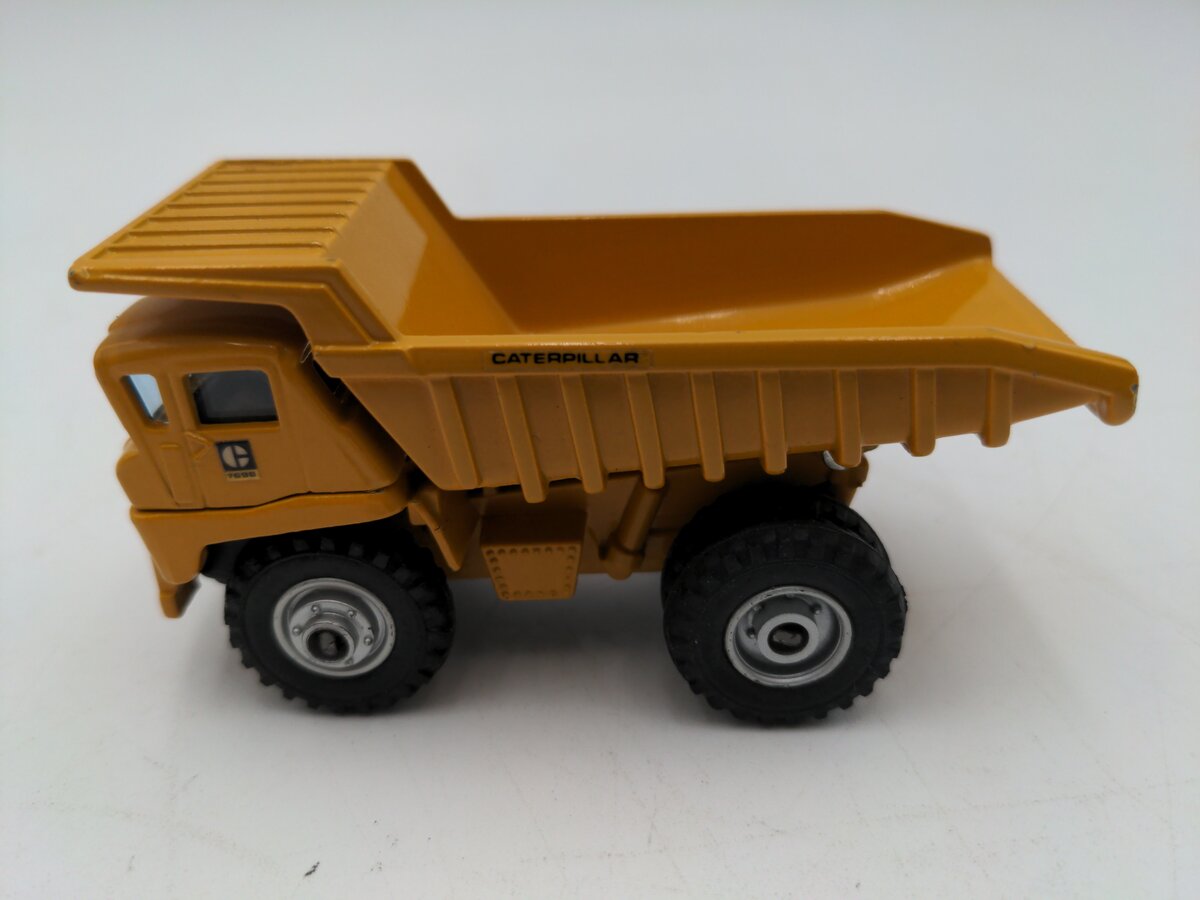 Shinsei 769B 1/82 Mini Power Caterpillar Truck LN