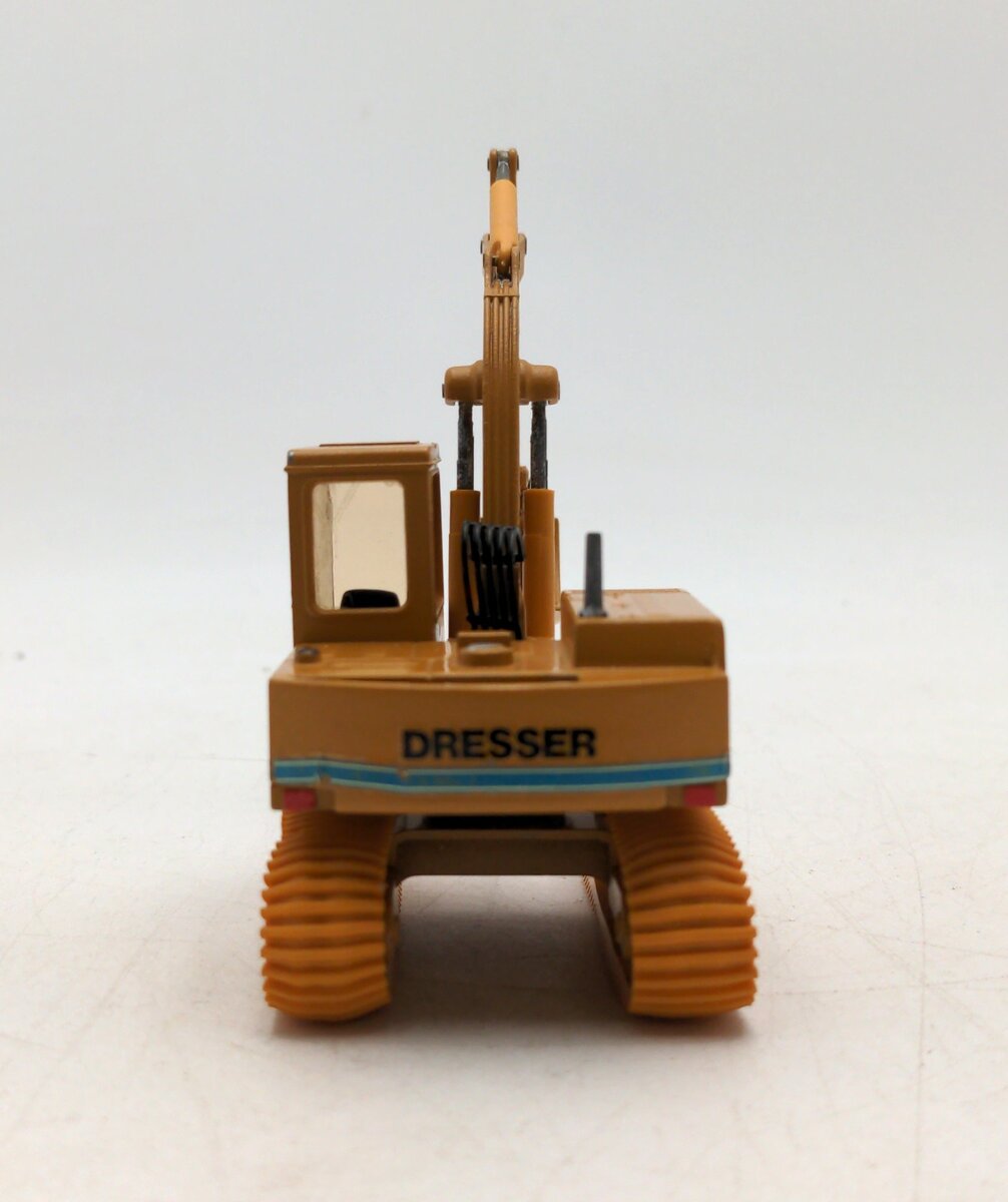 Conrad 2819 1:50 Scale Dresser 625E Track Excavator LN/Box