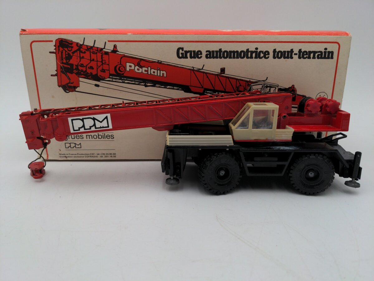 CEF 40T 1:50 Poclain Rough Terrain Self-Propelled Crane VG/Box