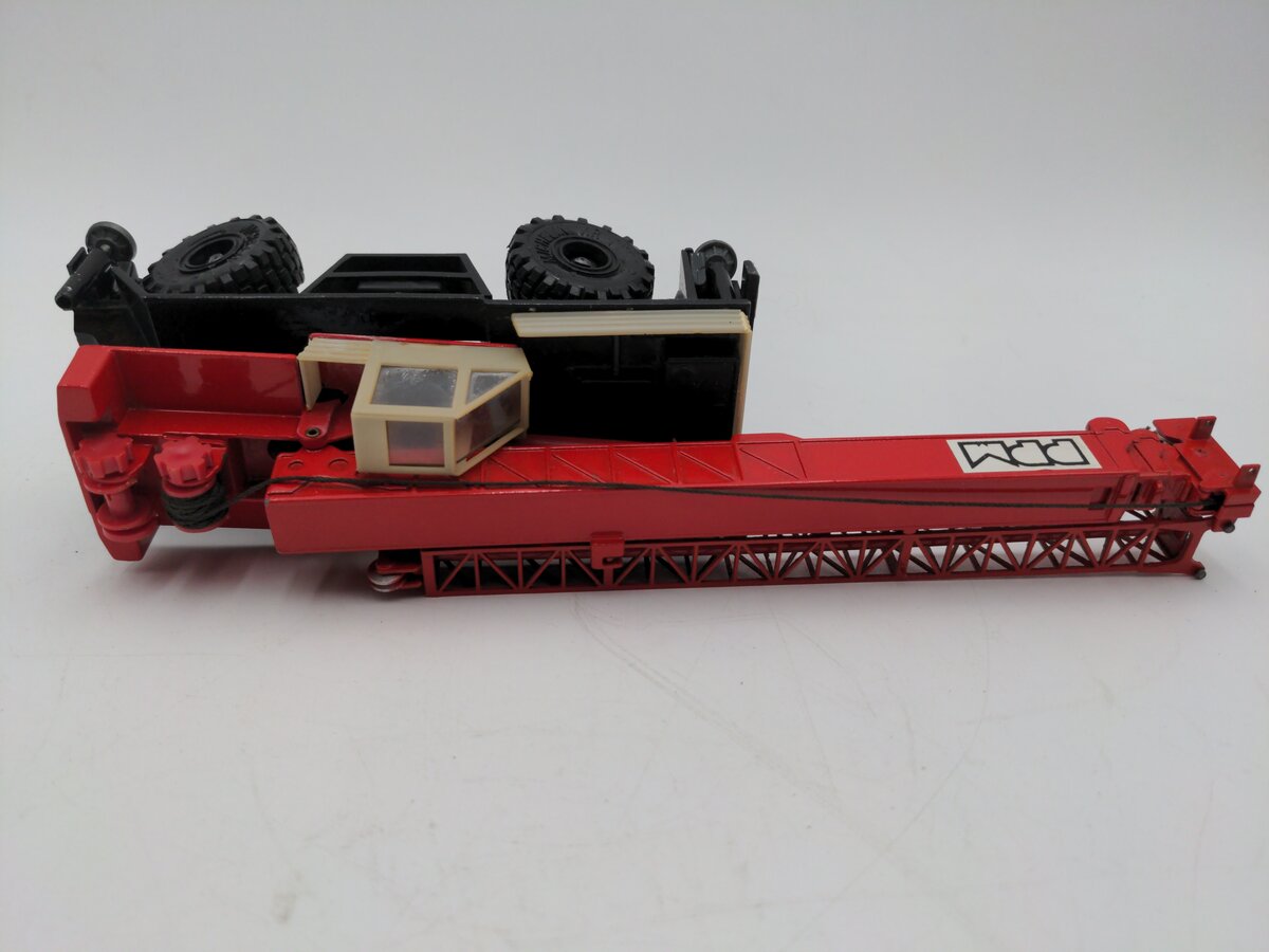 CEF 40T 1:50 Poclain Rough Terrain Self-Propelled Crane VG/Box