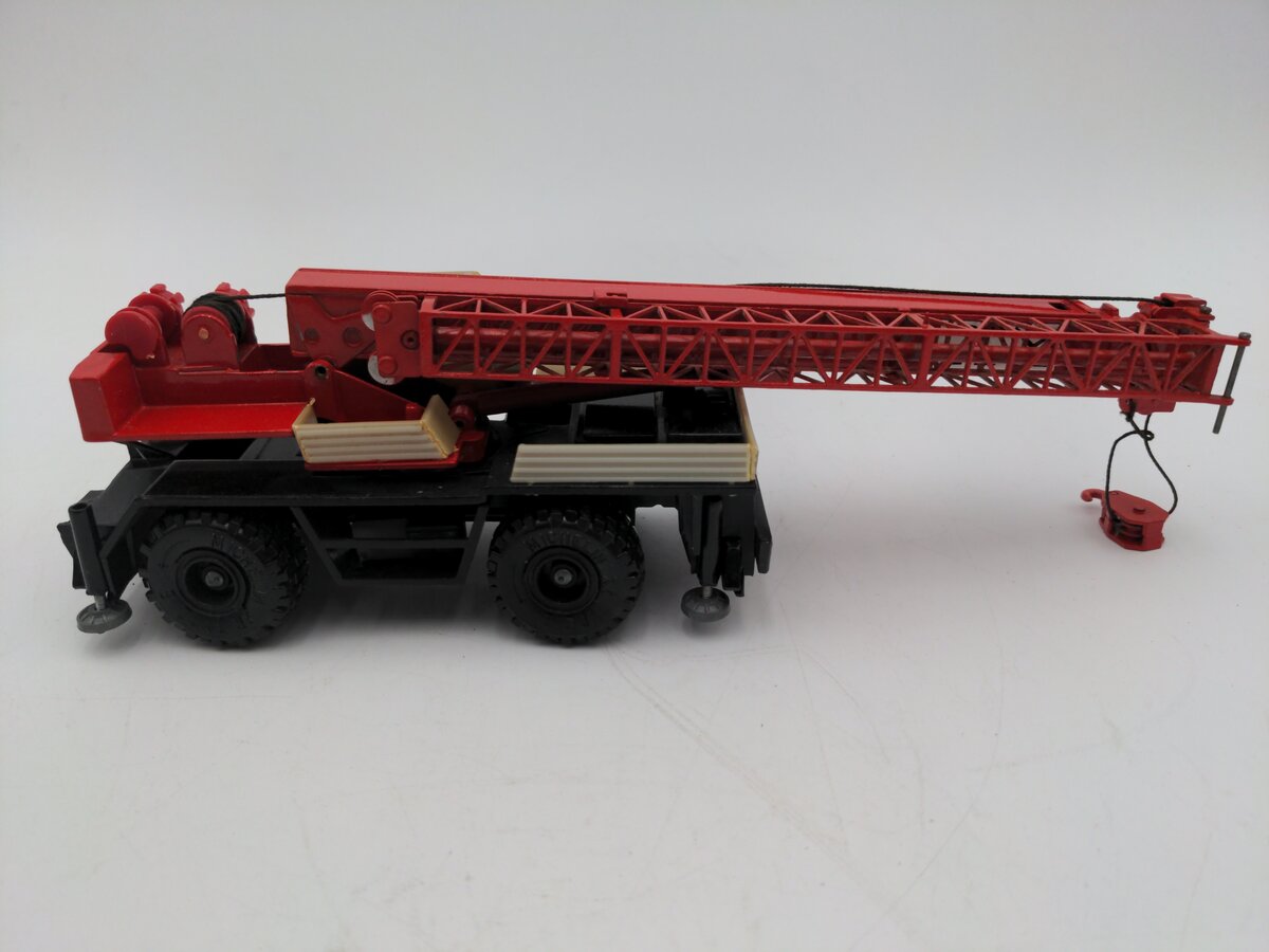 CEF 40T 1:50 Poclain Rough Terrain Self-Propelled Crane VG/Box