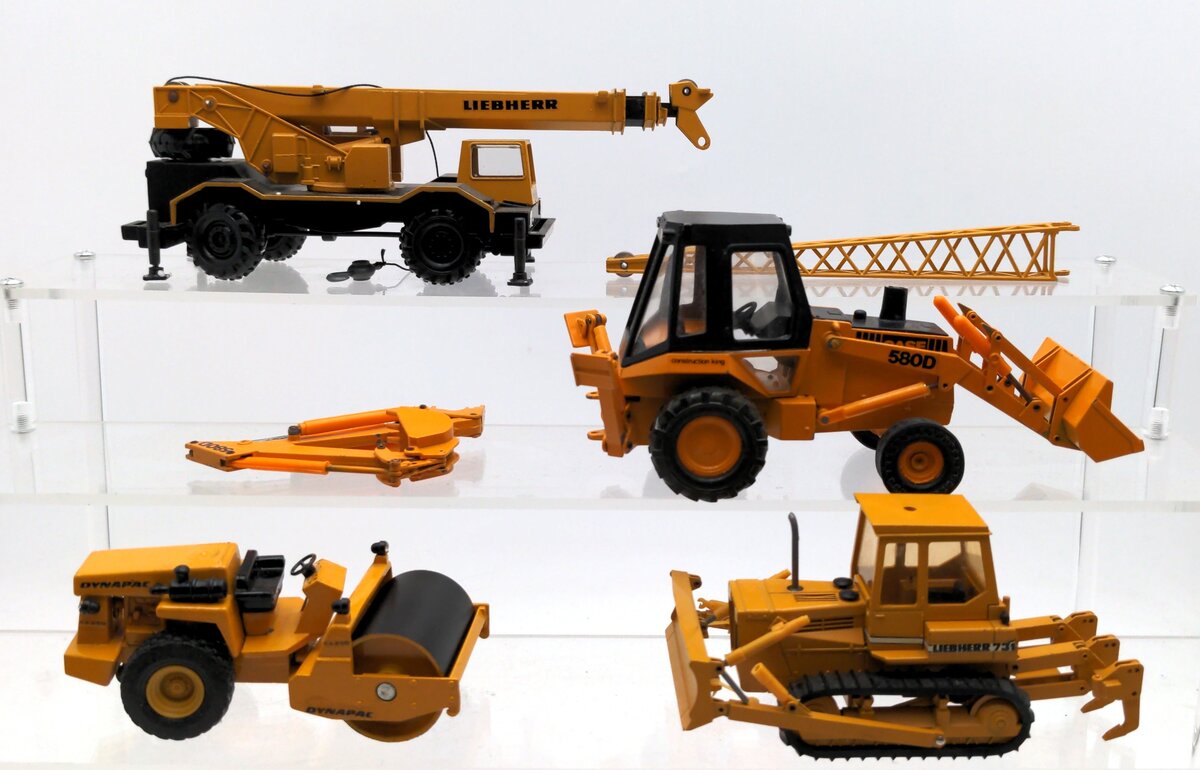 Conrad & Other Die-Cast Assorted Construction Equipment [4] VG/Box