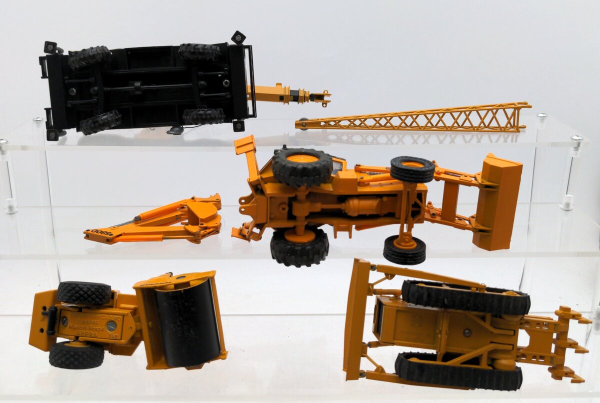 Conrad & Other Die-Cast Assorted Construction Equipment [4] VG/Box