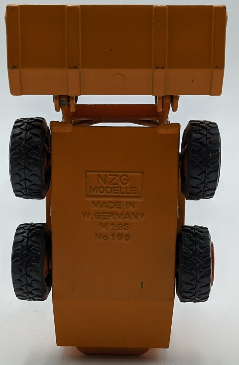 NZG 196 1:35 Case 1845 Uni-Loader NIB