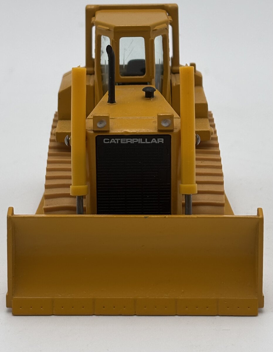 Conrad 2851 1:50 Caterpillar D6H Track-Type Tractor EX/Box