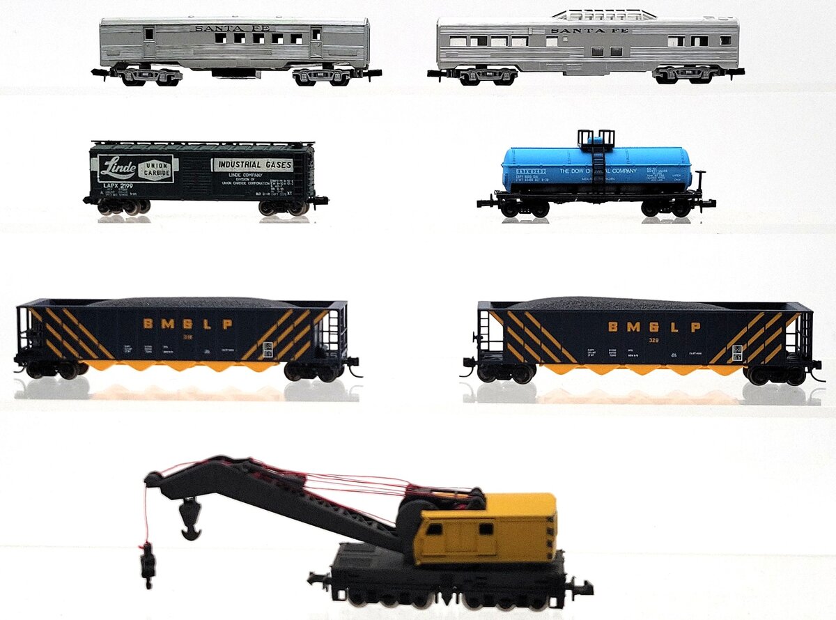 Atlas, Roco, & Other Assorted N Scale Freight Cars: 2199, 329, 62432, 316, [7] VG/Box