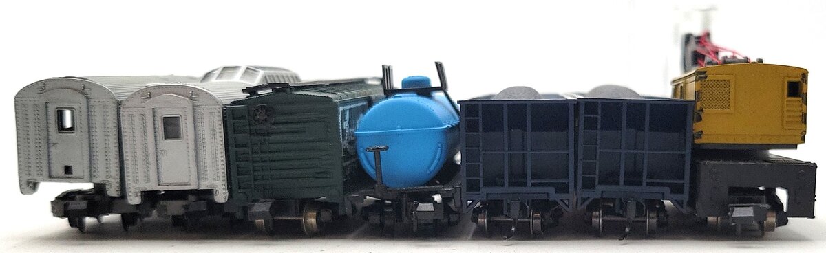 Atlas, Roco, & Other Assorted N Scale Freight Cars: 2199, 329, 62432, 316, [7] VG/Box
