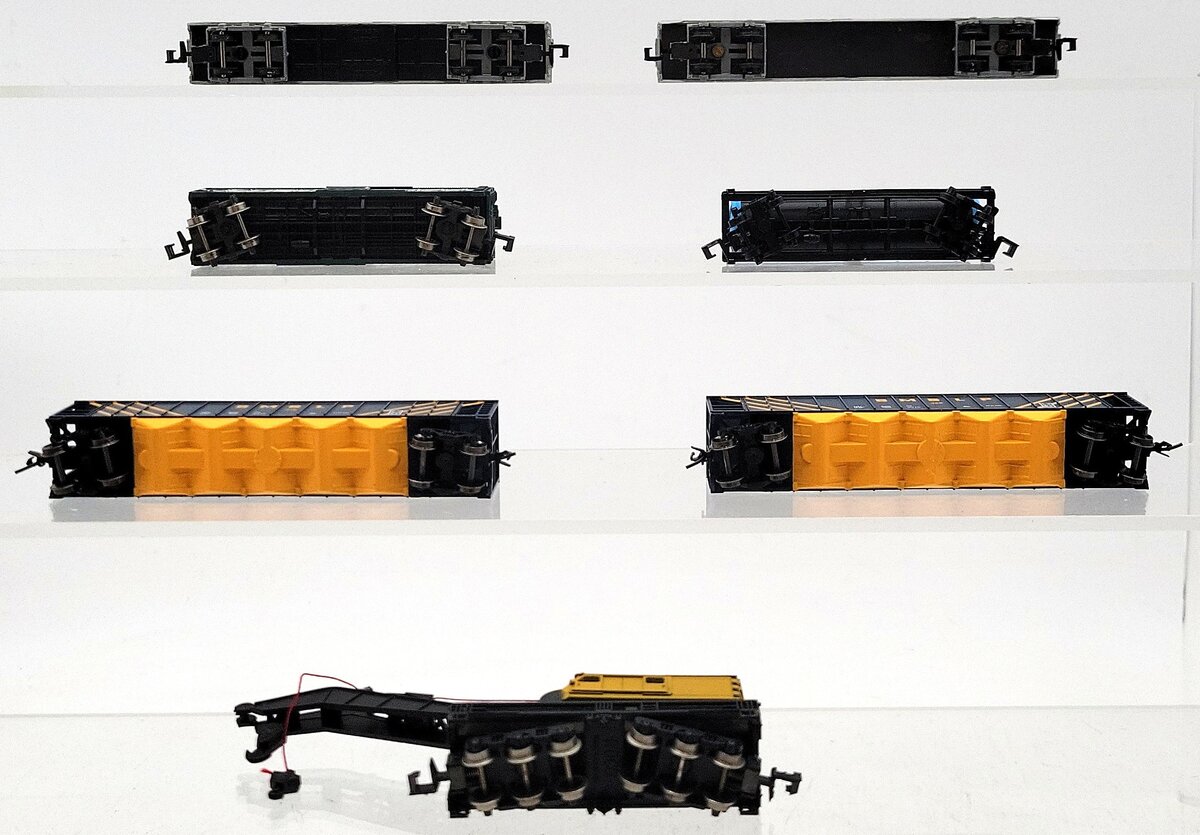 Atlas, Roco, & Other Assorted N Scale Freight Cars: 2199, 329, 62432, 316, [7] VG/Box